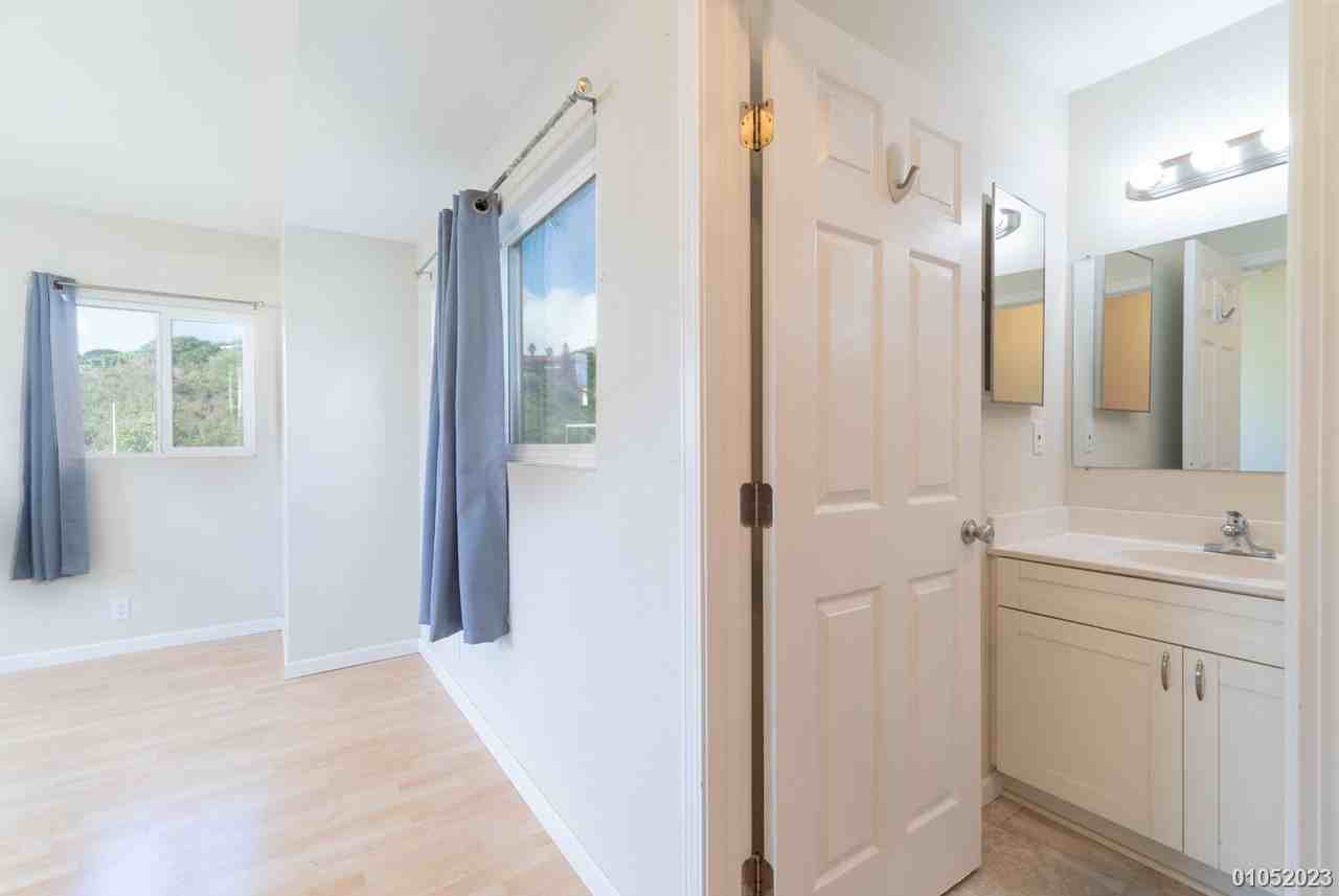 1270 Palolo Ave - Photo 2 of 24