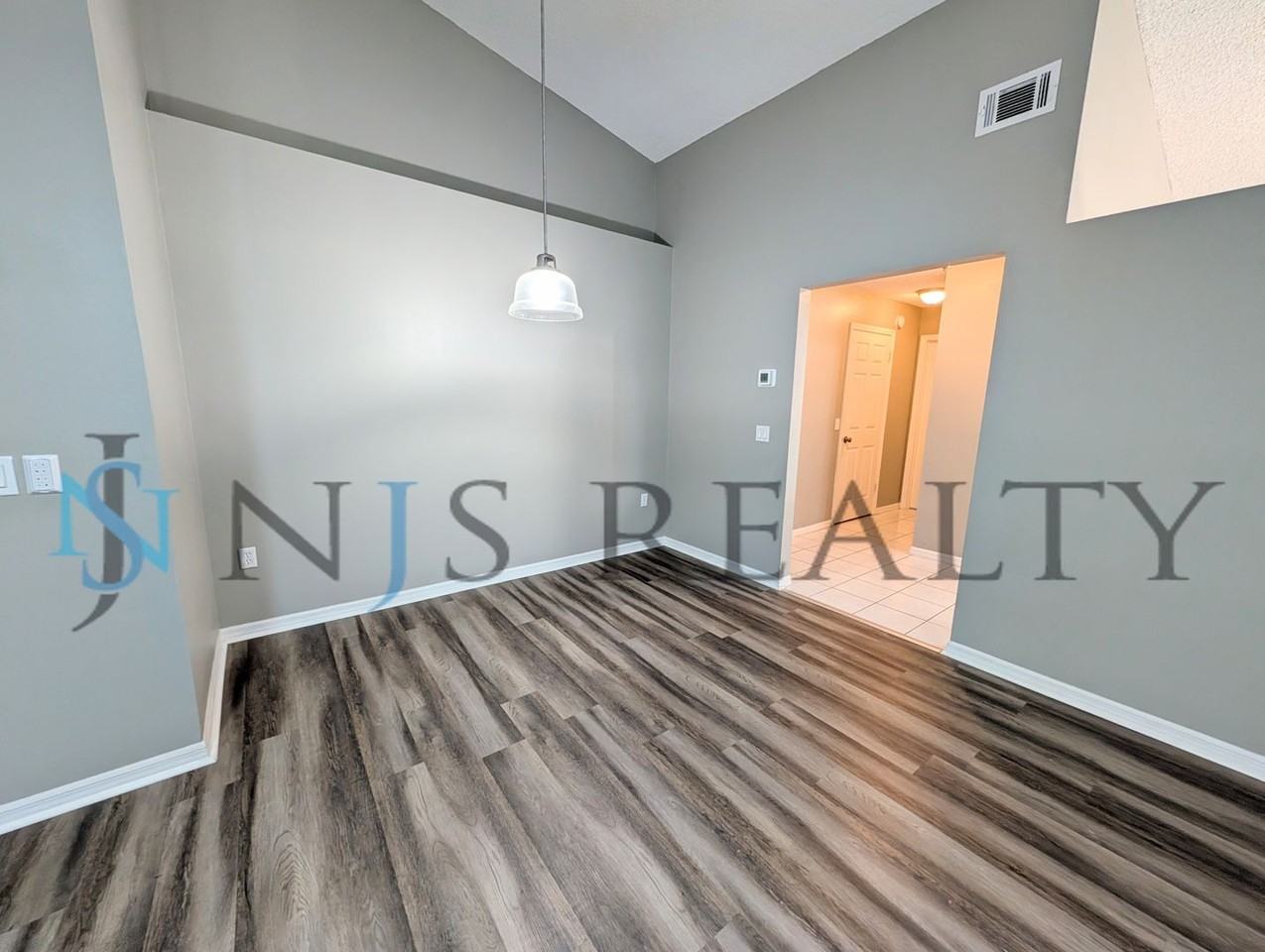 4246 Boston Cir - Photo 7 of 21