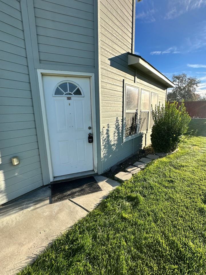 3915 Washington Avenue - Photo 3 of 41