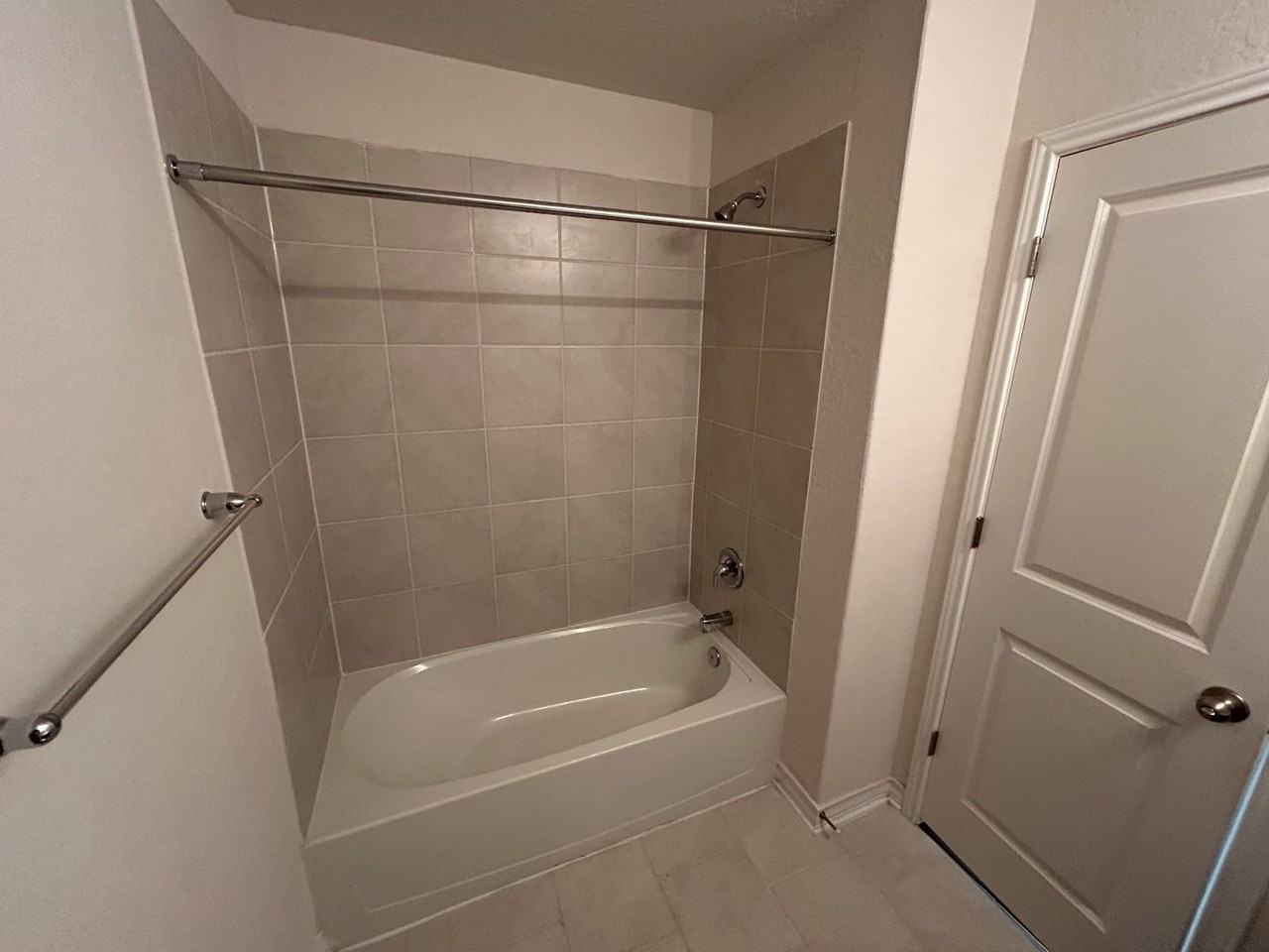 9643 Salers Spgs - Photo 6 of 37