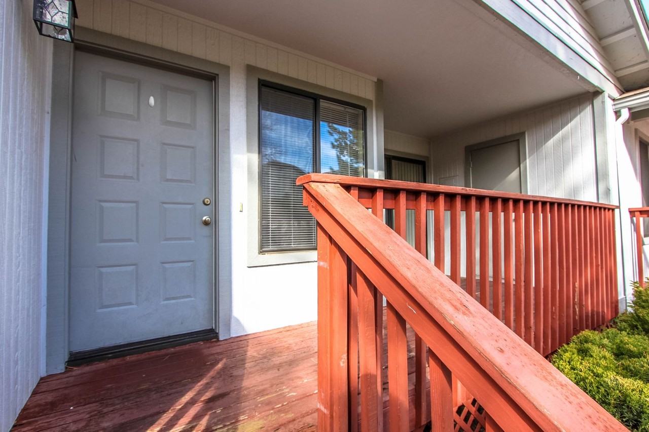 3089 Peaks View Ln #6G - Photo 3 of 17