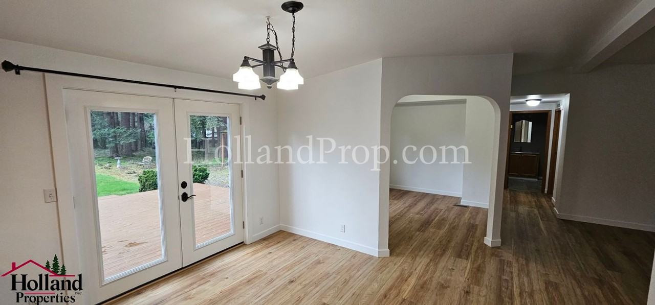 15984 S Leland Rd - Photo 2 of 8