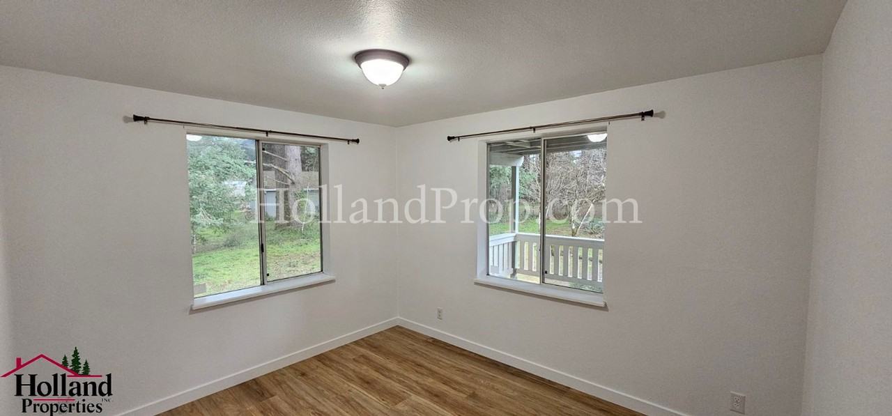 15984 S Leland Rd - Photo 4 of 8