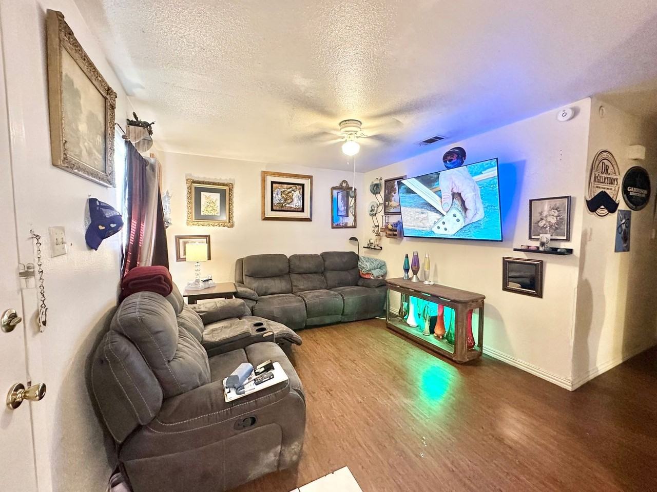 915 N 7th St - Photo 2 of 19
