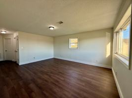 featured image of 305 Dennington St