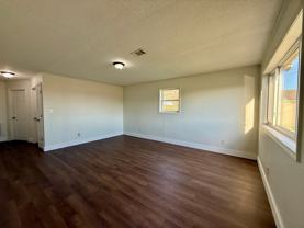 305 Dennington St - Photo 1 of 1