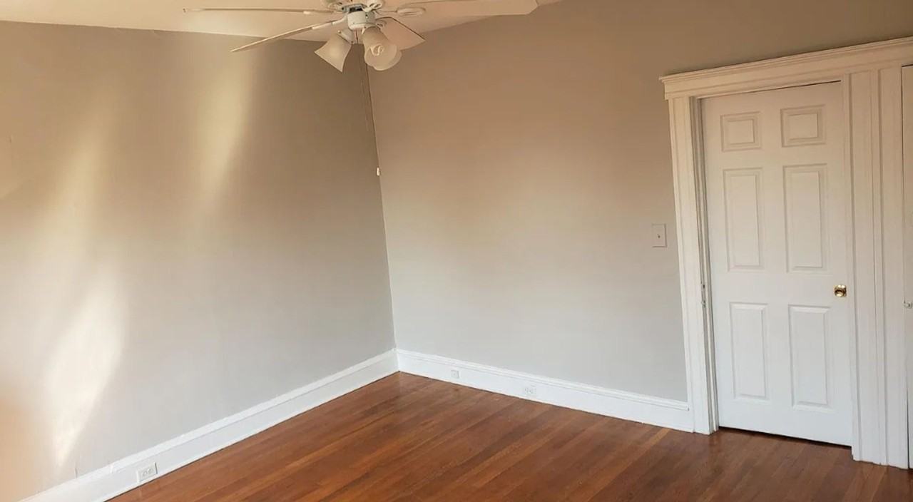 3133 N Calvert St - Photo 4 of 7