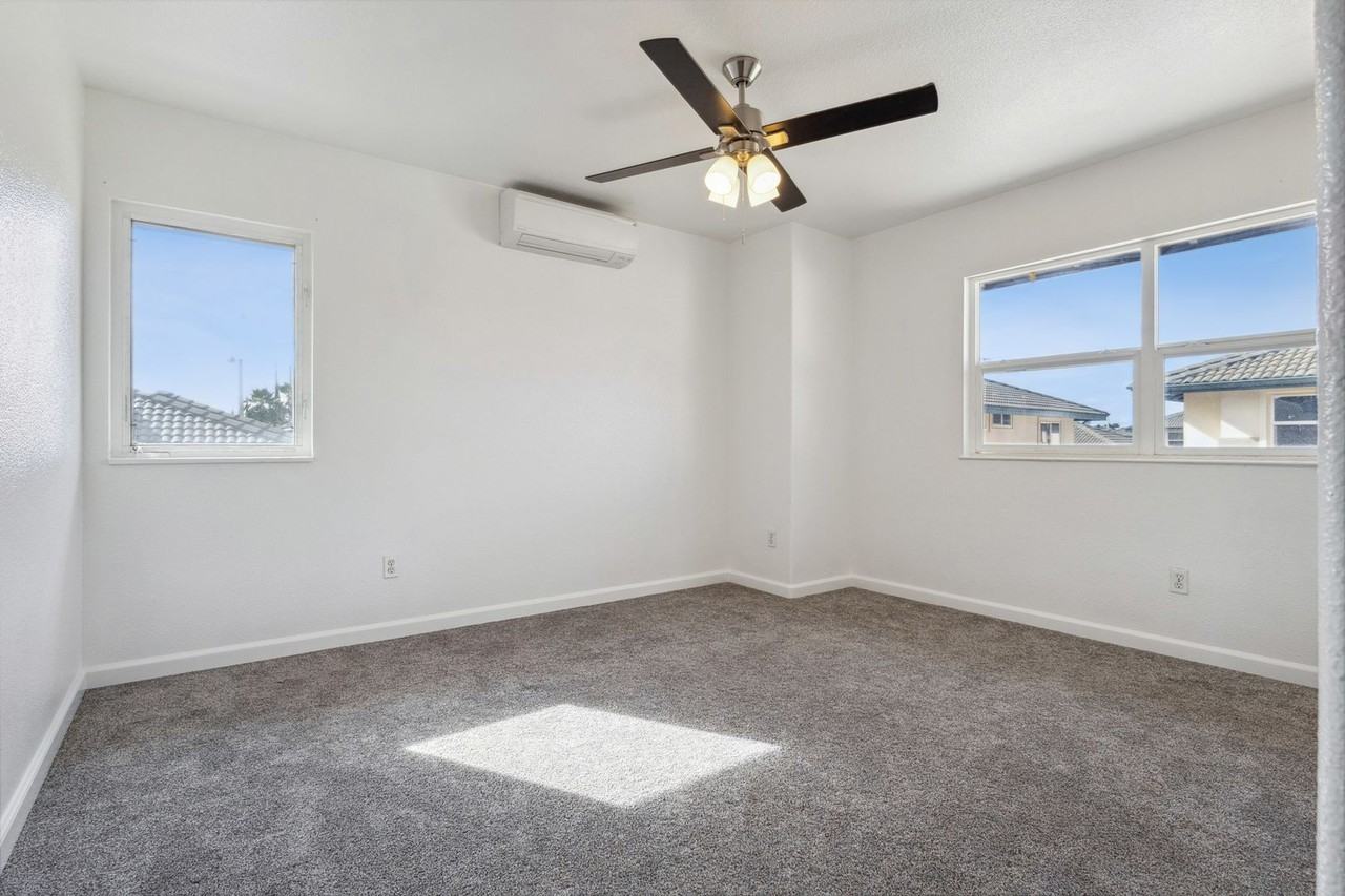 91-1068 Lanakoi St - Photo 6 of 21