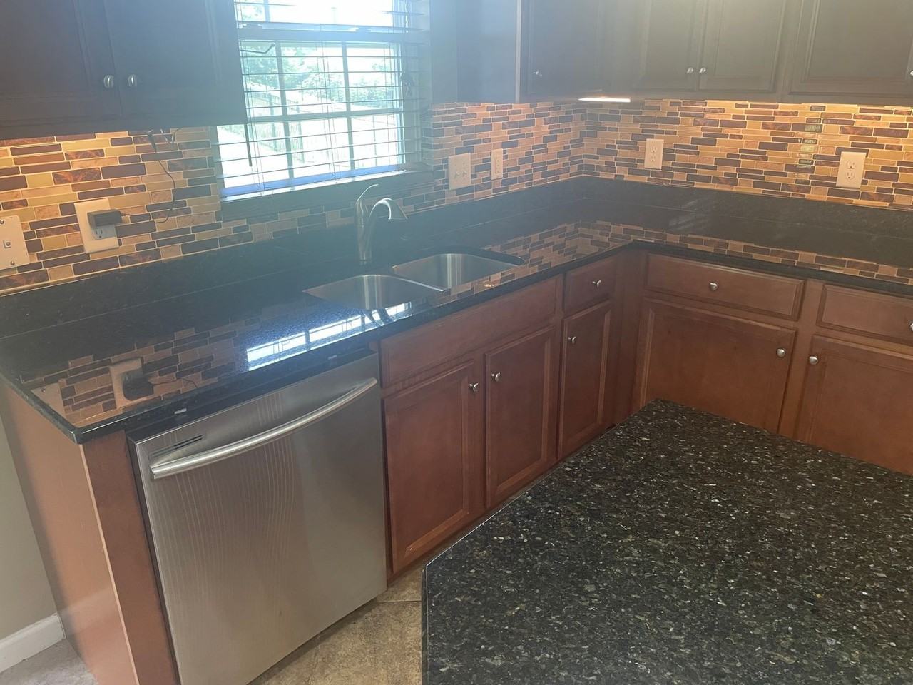 109 Gupton Ct - Photo 6 of 24