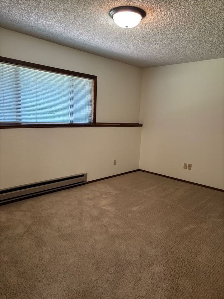 1301 1301 - 1311 W Koch - 1309 W Koch - Photo 7 of 11