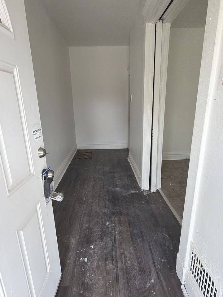 5339 Saint Louis Ave - Photo 2 of 9