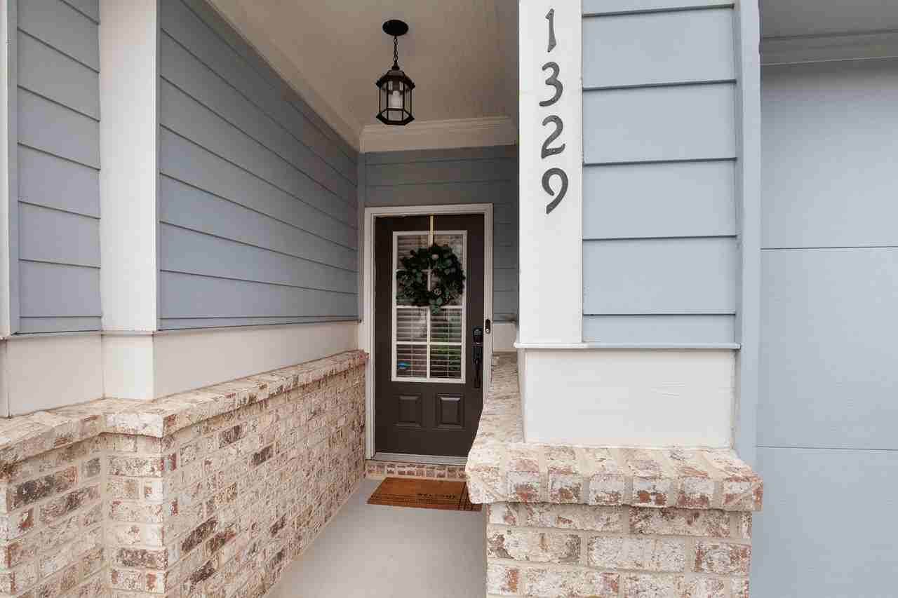 1329 Heights Park Dr Se - Photo 2 of 39