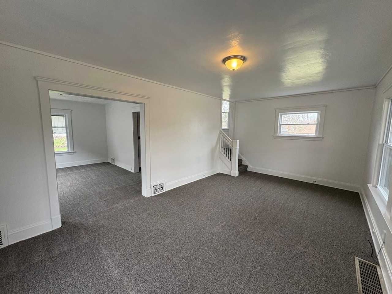 3458 E 146th St - Photo 2 of 14