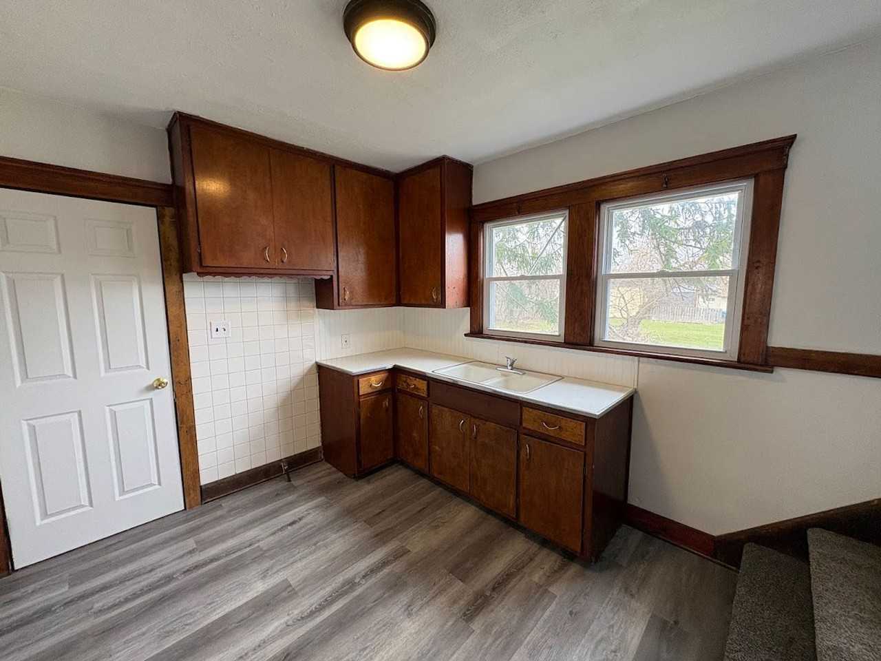 3458 E 146th St - Photo 6 of 14