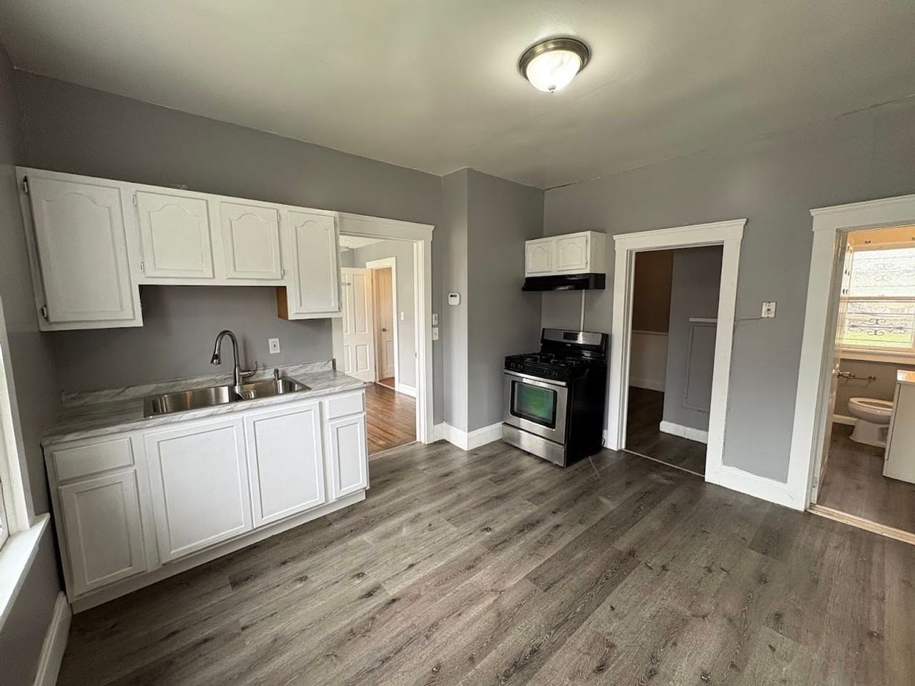 4139 E 95th St - Photo 4 of 12