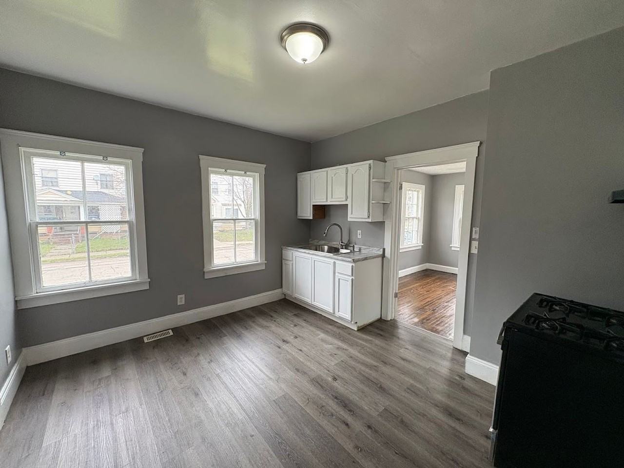 4139 E 95th St - Photo 5 of 12