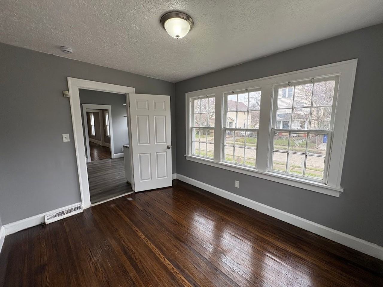 4139 E 95th St - Photo 7 of 12