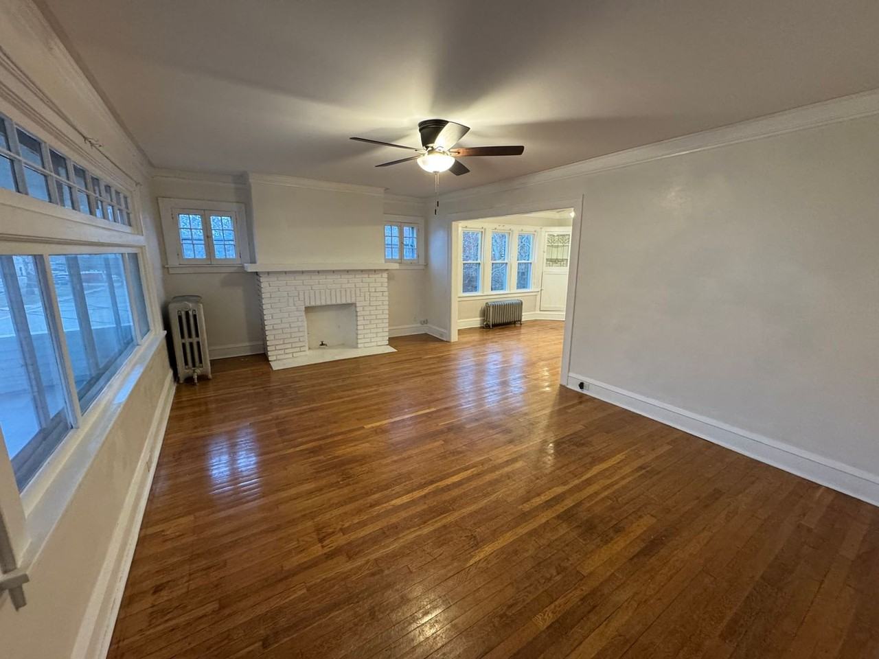 12611 Franklin Blvd - Photo 2 of 45