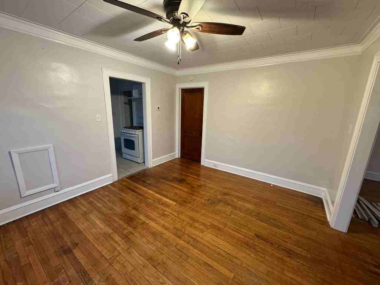 12611 Franklin Blvd - Photo 6 of 45