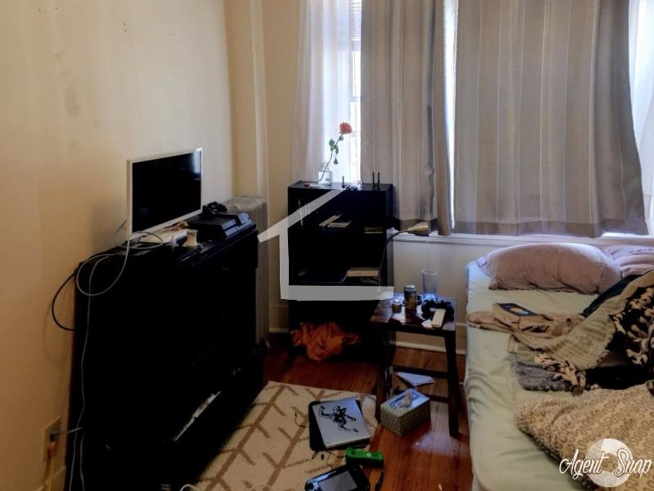 4B Price Rd - Photo 4 of 8