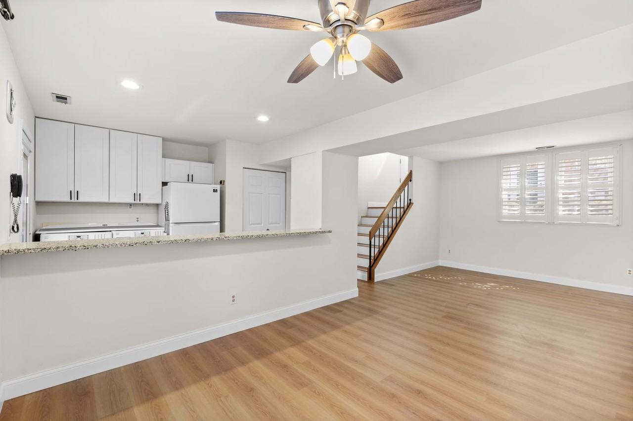 4375 Laclede Ave #D - Photo 7 of 21