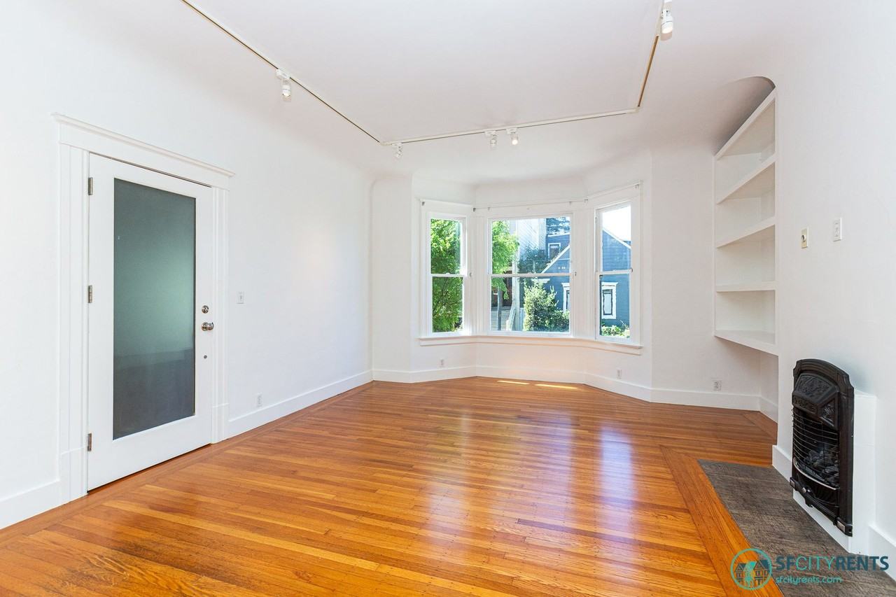 150 Delmar St #1 - Photo 3 of 17