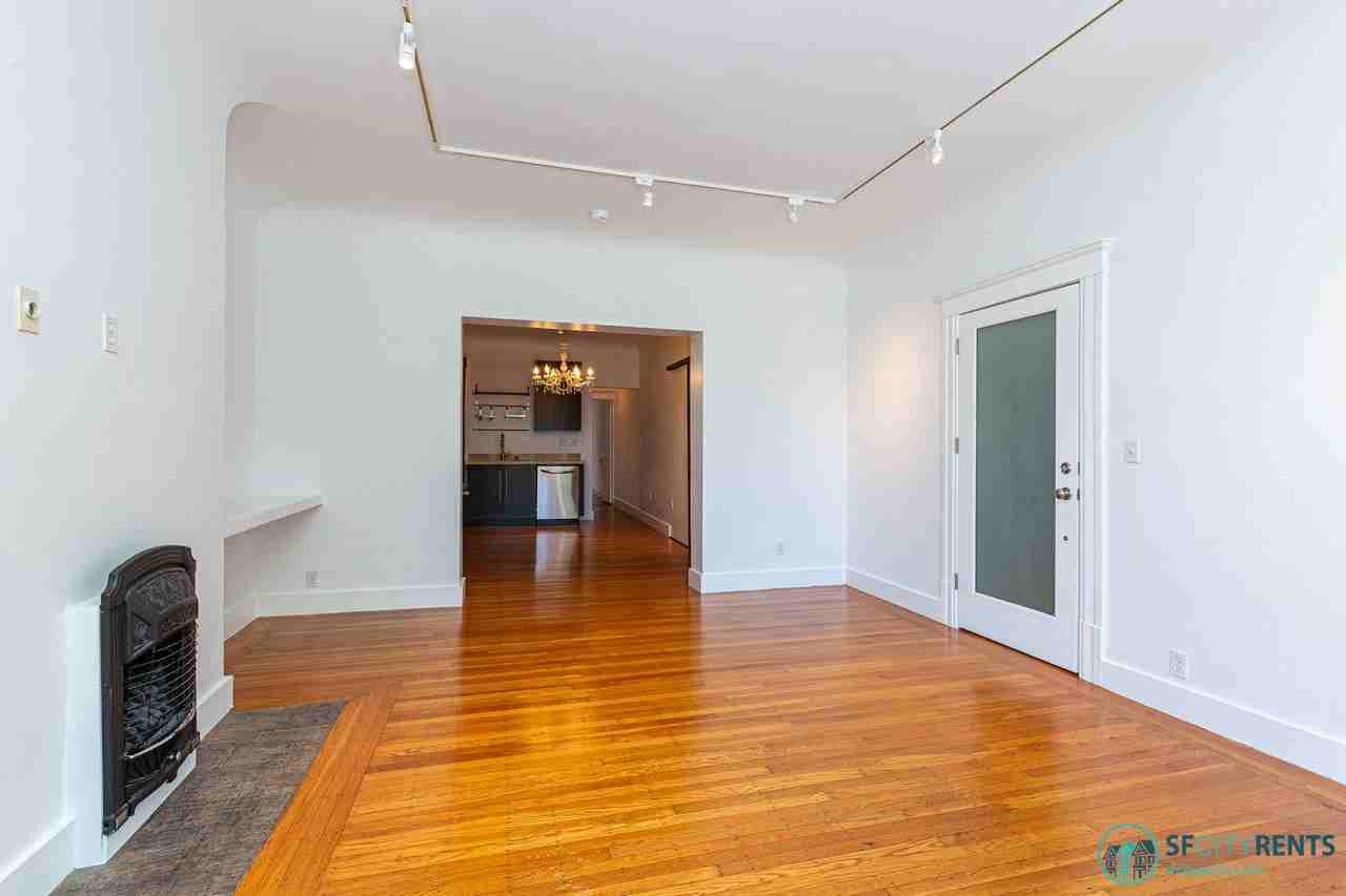 150 Delmar St #1 - Photo 4 of 17