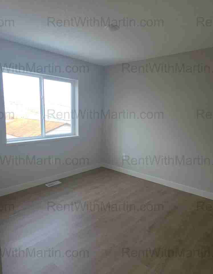 136 Janney Ave - Photo 7 of 18