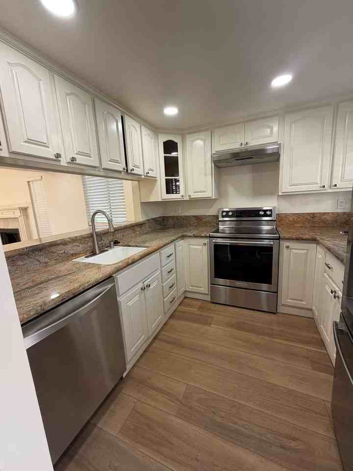 6357 Joaquin Murieta Ave - Photo 2 of 11