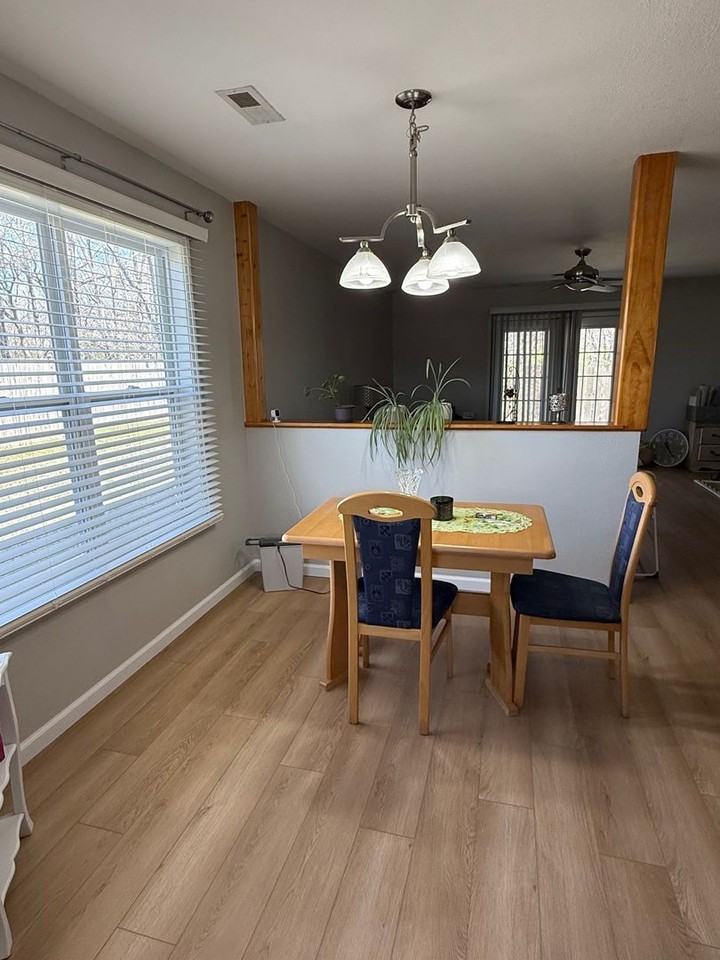 318 16th Street Cir - Photo 6 of 16