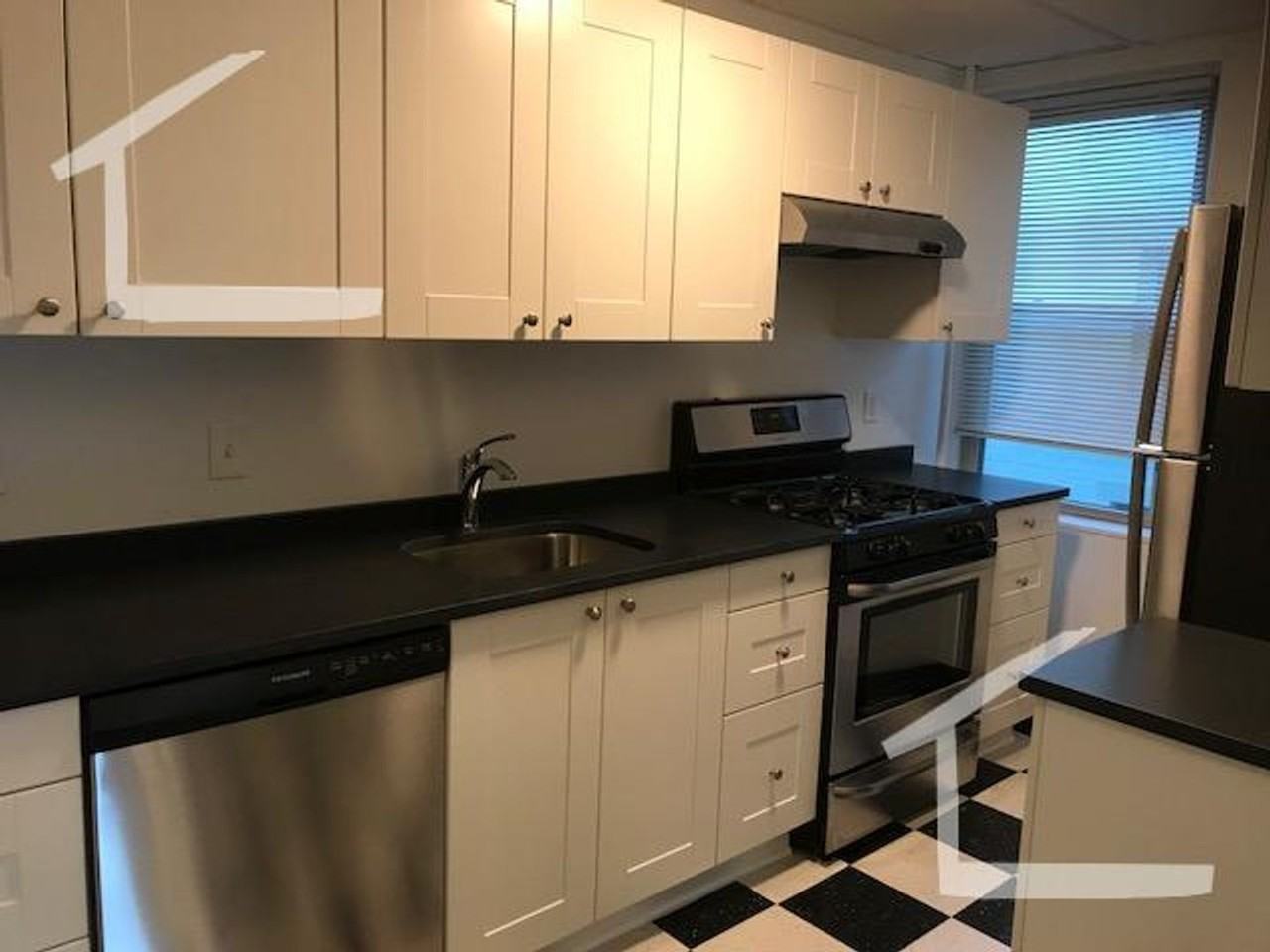 129 Brainerd Rd - Photo 2 of 10