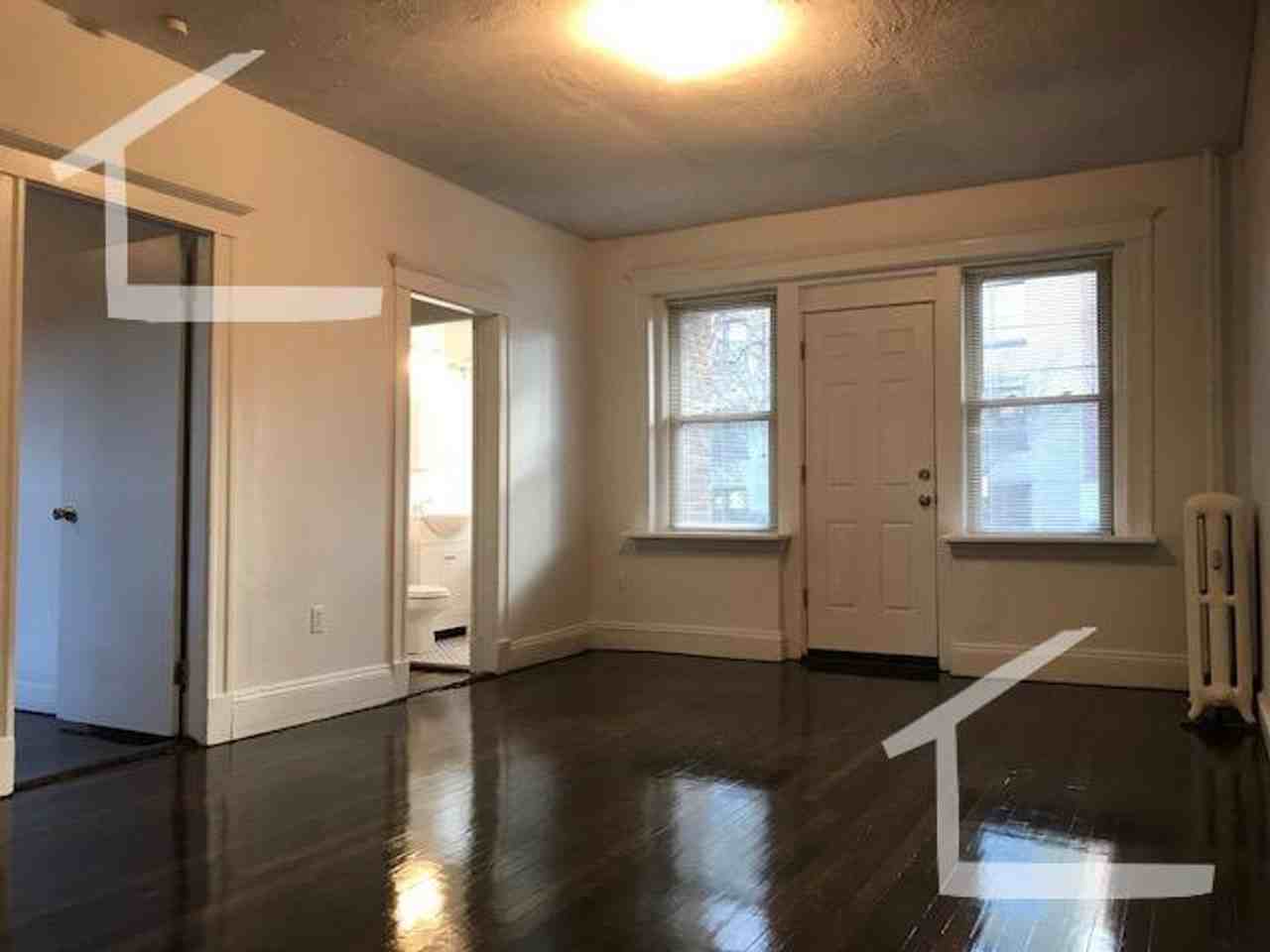 129 Brainerd Rd - Photo 4 of 10