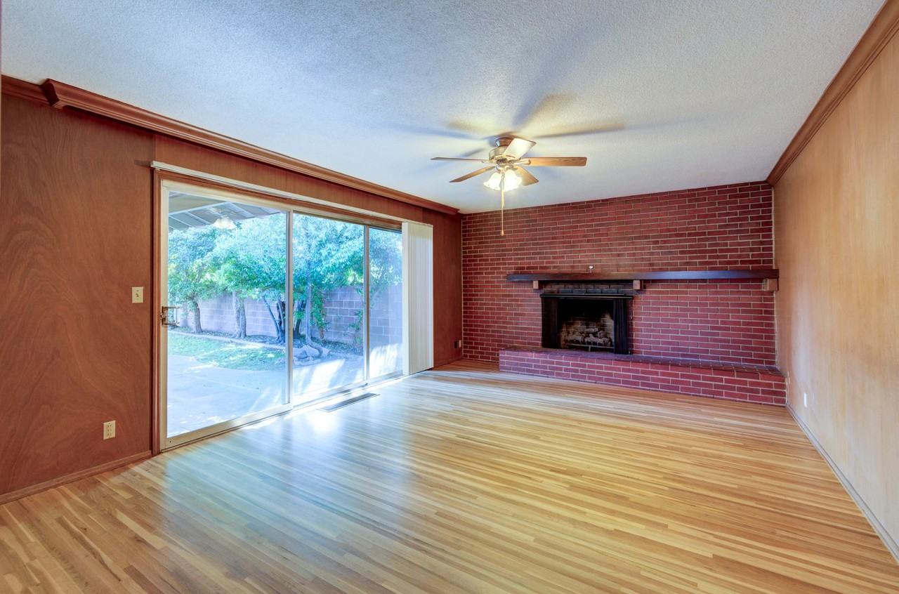 123 W Mckinley Ave - Photo 2 of 15