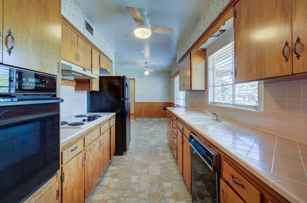 123 W Mckinley Ave - Photo 6 of 15