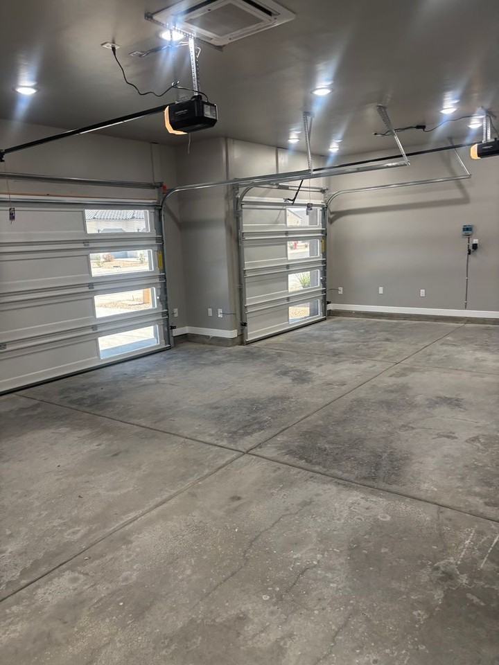 6261 Bayberry Rd - Photo 2 of 23