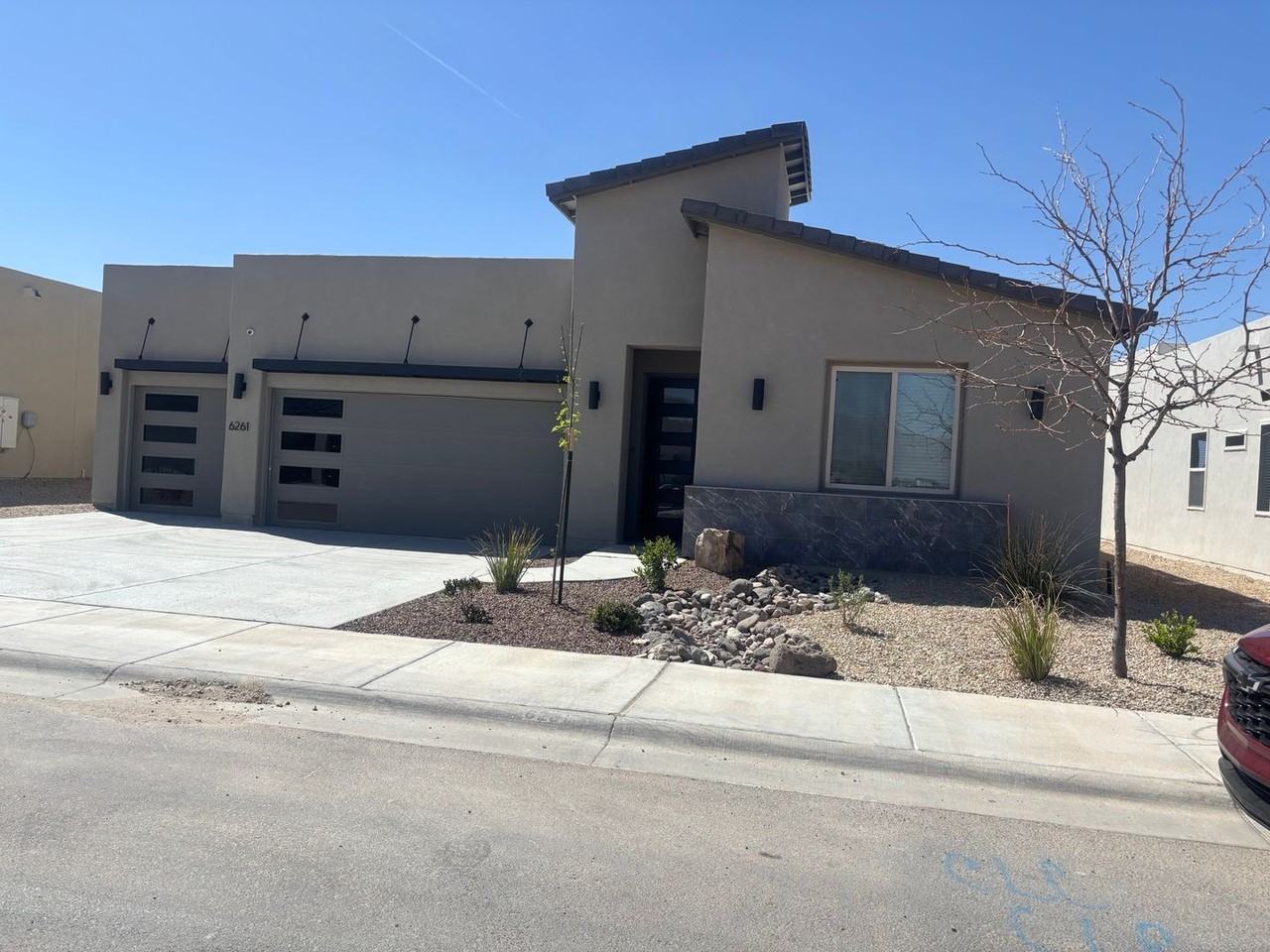 6261 Bayberry Rd - Photo 7 of 23