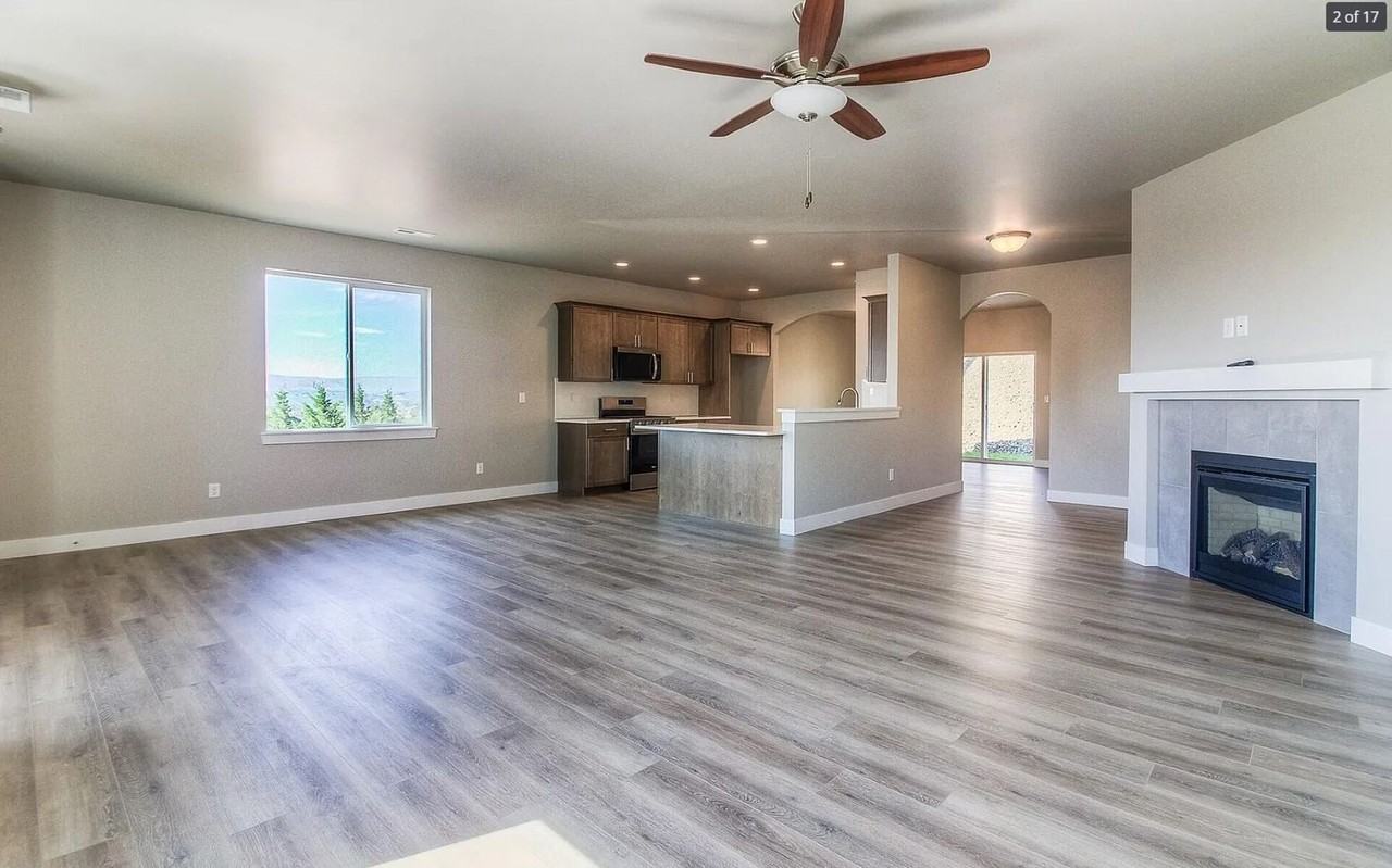 306 N 90th Ave - Photo 2 of 17