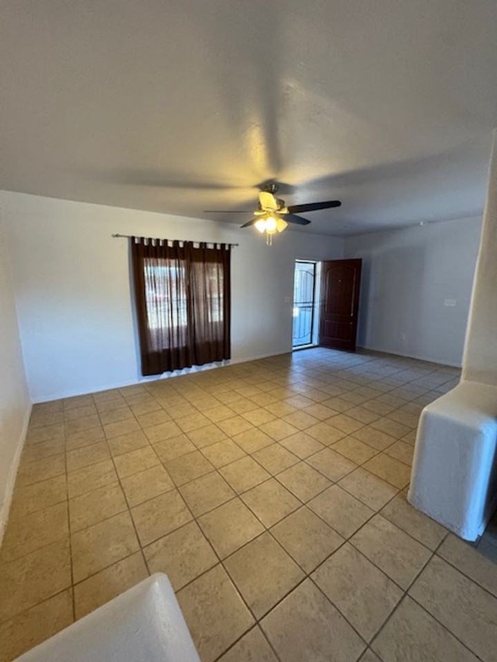 202 E 32nd St - Photo 5 of 17