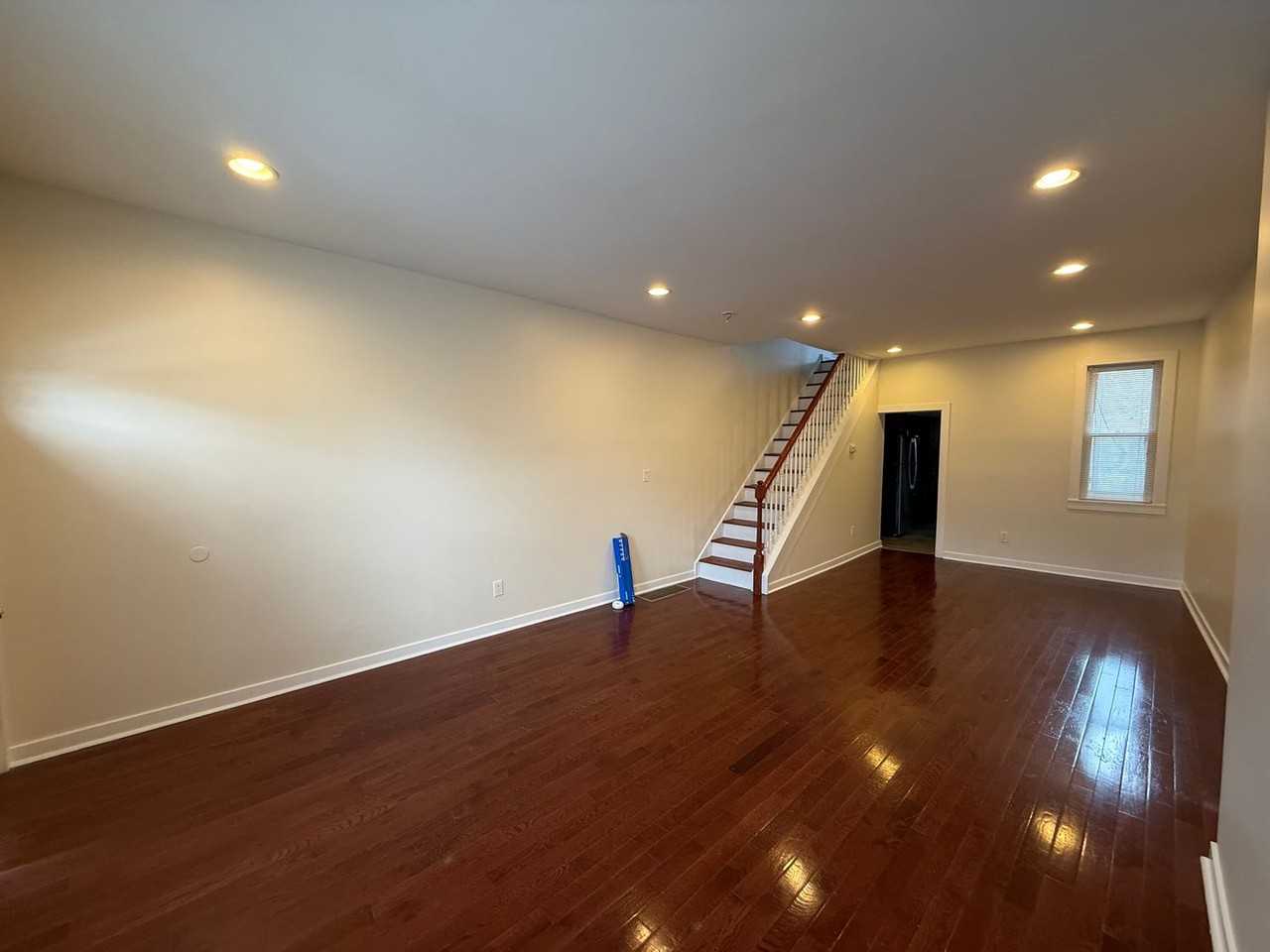 1249 W College Ave - Photo 2 of 14