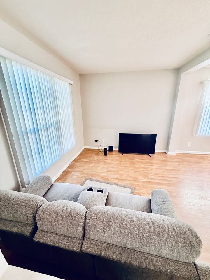 402 Breckenridge Cir Se - Photo 4 of 34