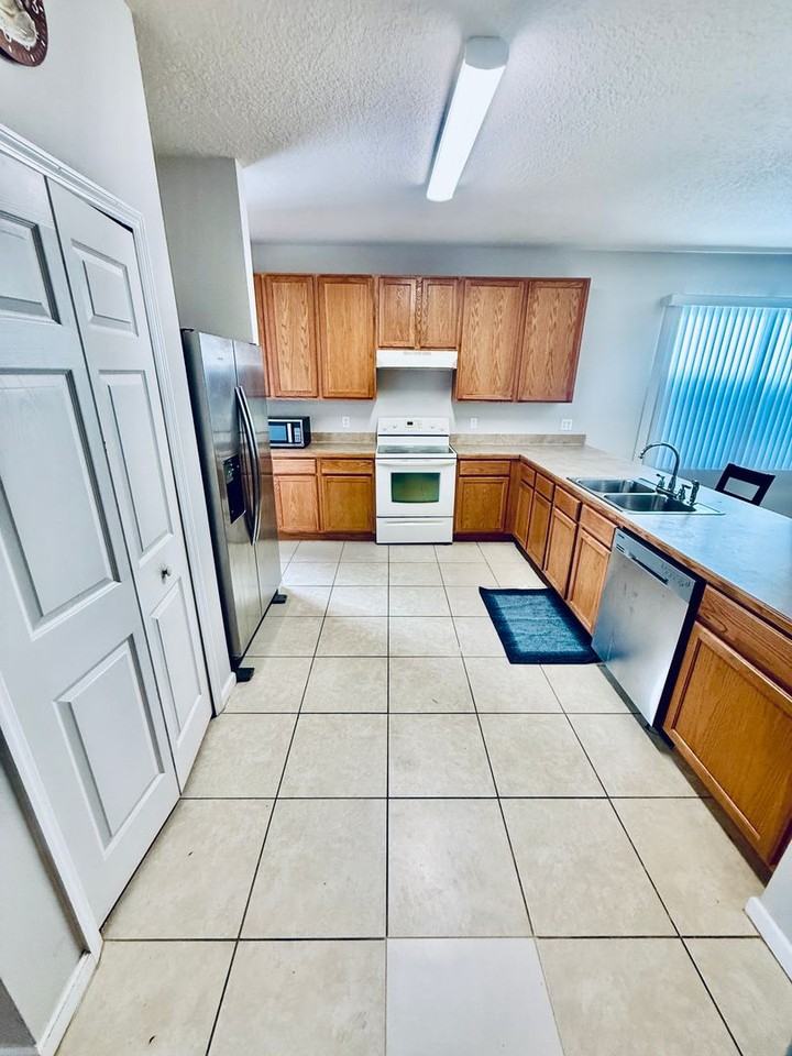 402 Breckenridge Cir Se - Photo 6 of 34