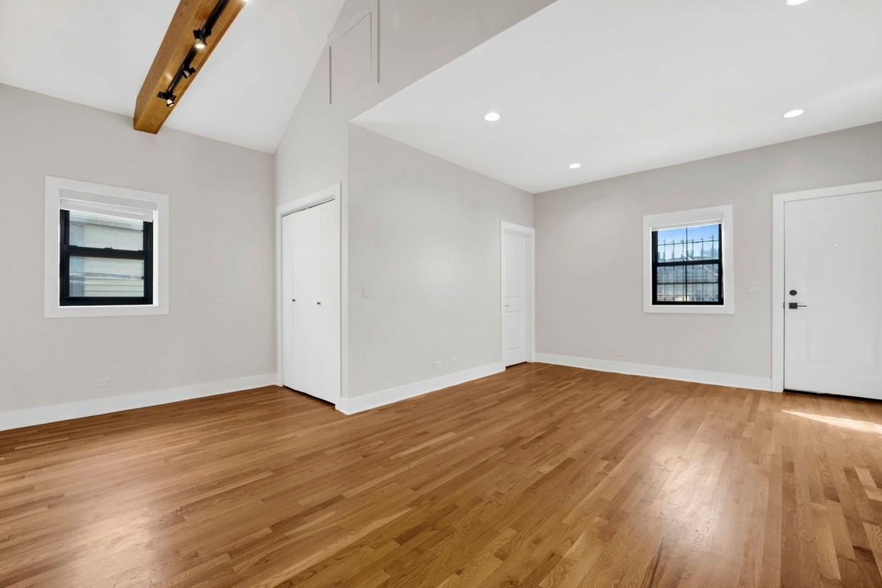 1735 W Cullerton St - Photo 7 of 17