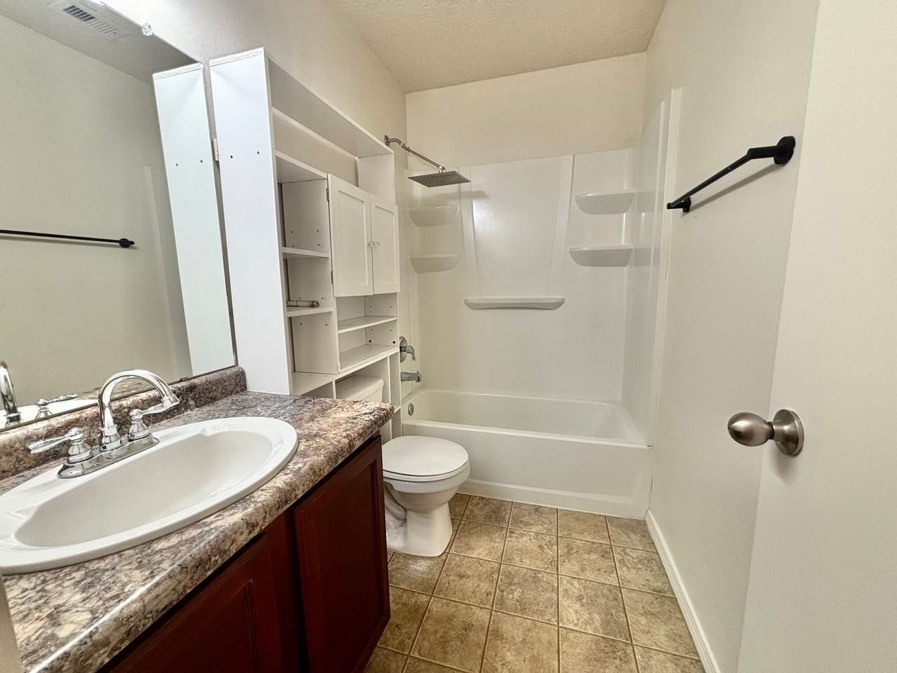 901 Telstar Loop Nw - Photo 2 of 14