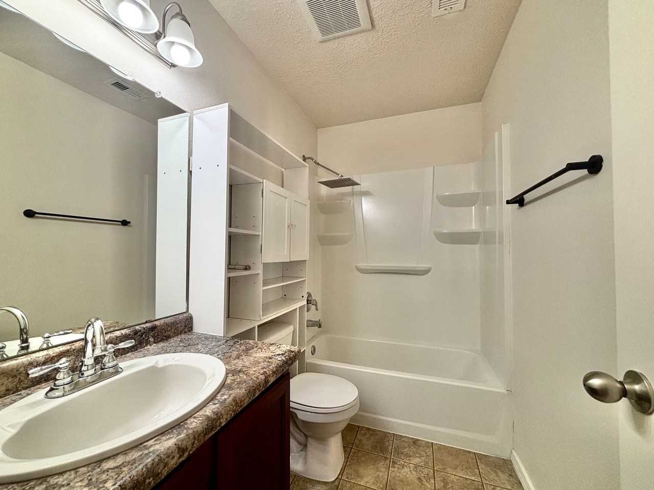 901 Telstar Loop Nw - Photo 7 of 14