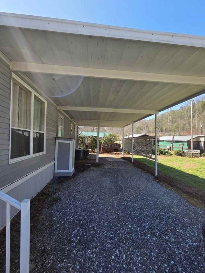 13 Beach Creek Rd - Photo 2 of 16