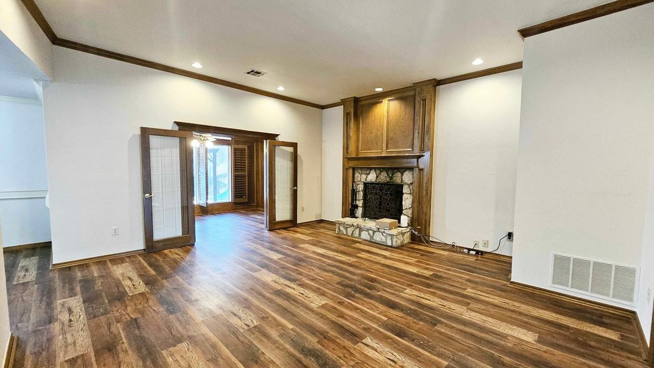 1225 Nw 198th St - Photo 4 of 49