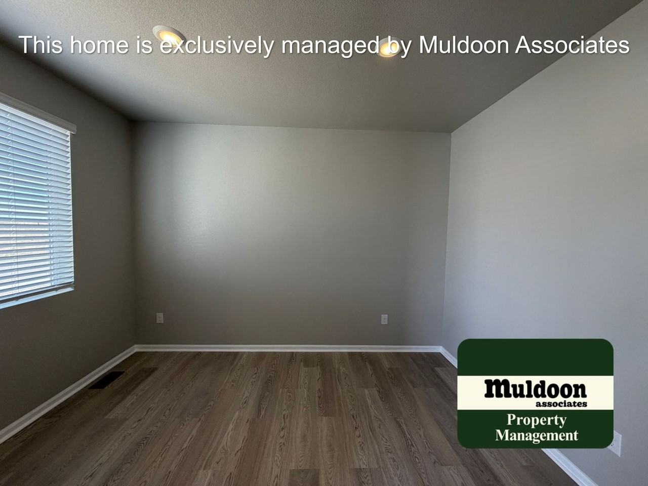 10478 Devoncove Dr - Photo 3 of 32