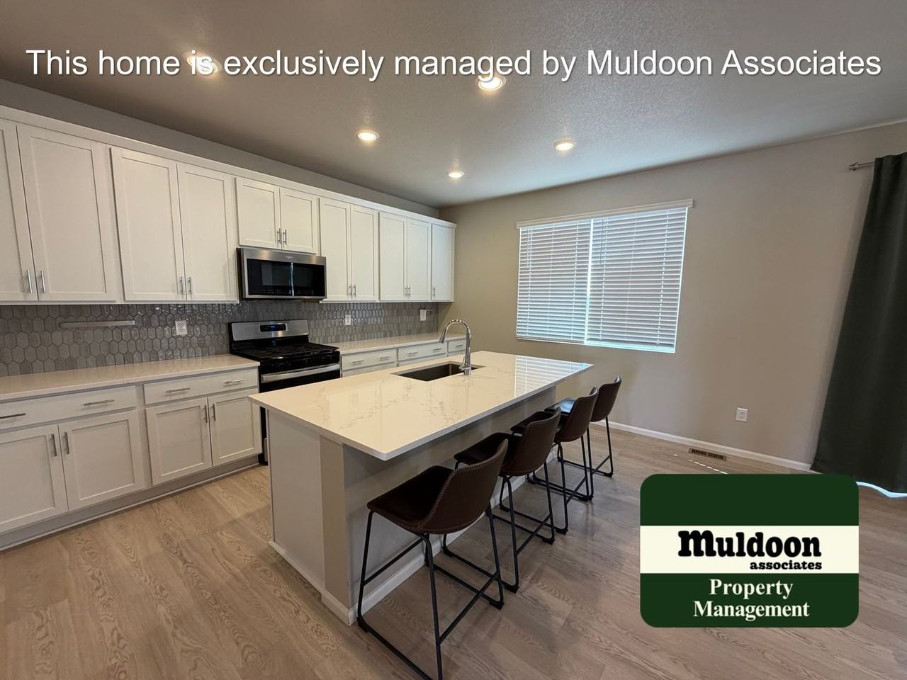 10478 Devoncove Dr - Photo 5 of 32