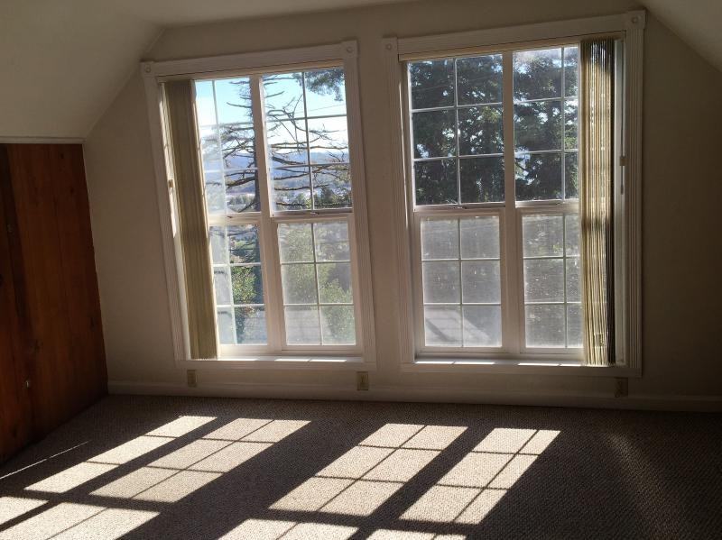595 S 12th St - Photo 3 of 10