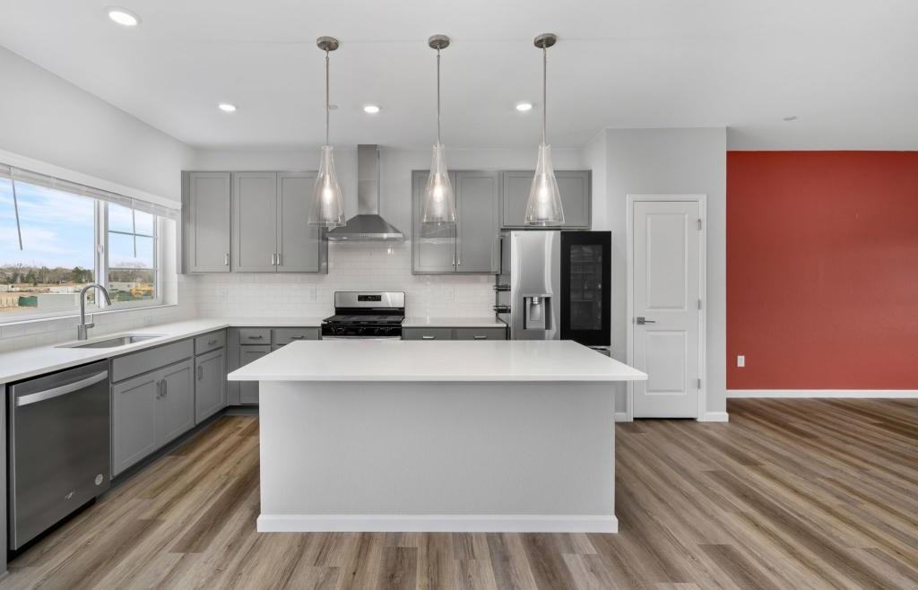 1009 Birdwhistle Ln - Photo 5 of 15